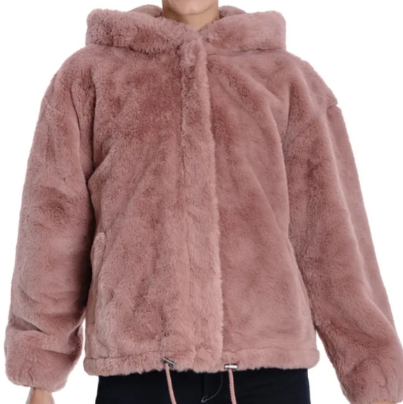 Lucky Brand Jackets & Blazers - Lucky Brand Faux fur jacket